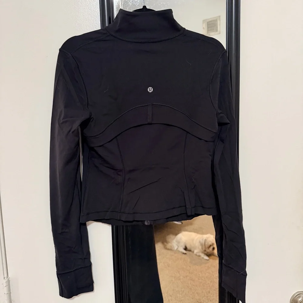 Lululemon Define Cropped Jacket in Black - Picture 4 of 4